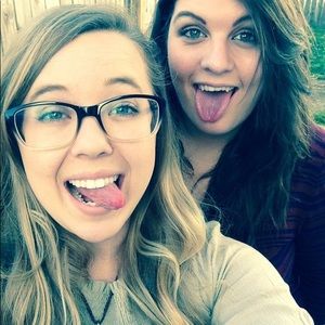 Meet your Posher, Brooke